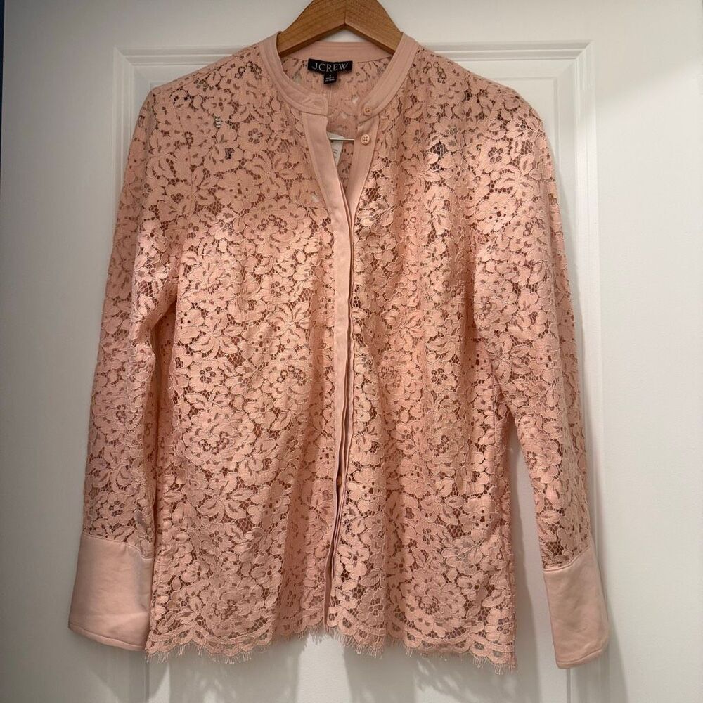 J.Crew lace blouse features delicate floral detailing and button cuffs size 4